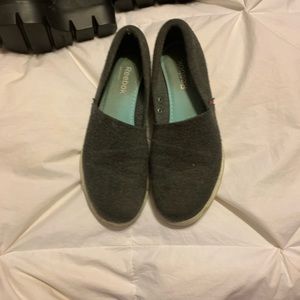 Reebok slip ons in grey size 7